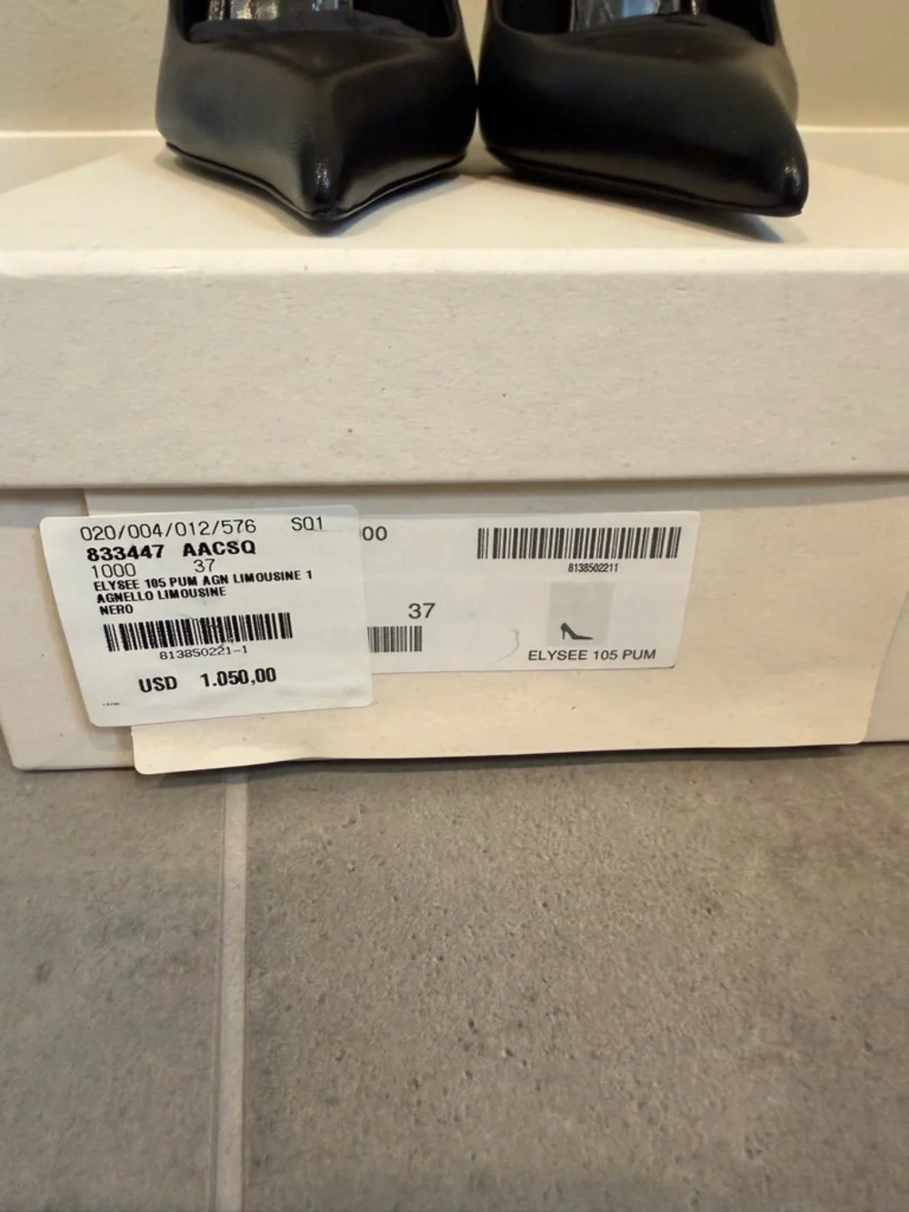 Saint Laurent Black Pointed Leather Pumps - Picture 4 of 7